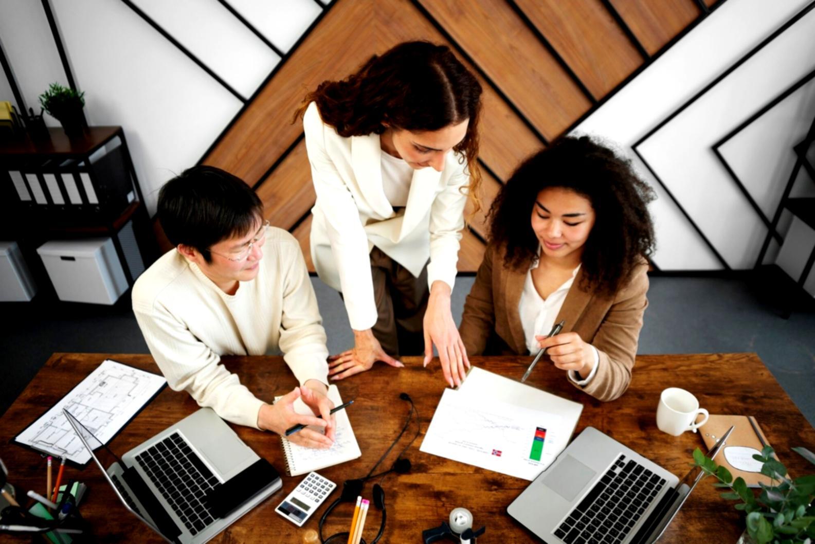 Sparen und Notgroschen aufbauen